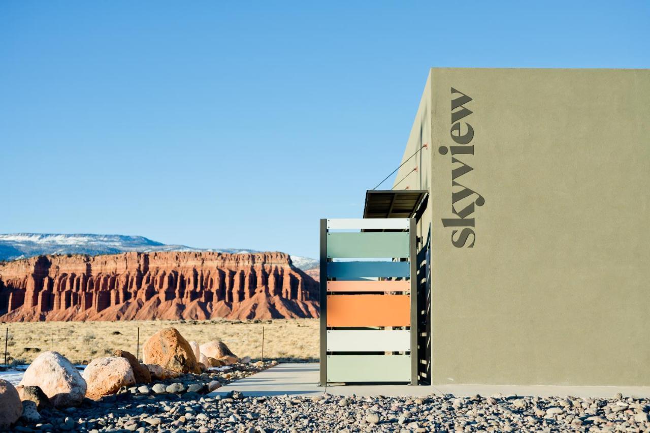 Skyview Hotel Torrey Exterior foto