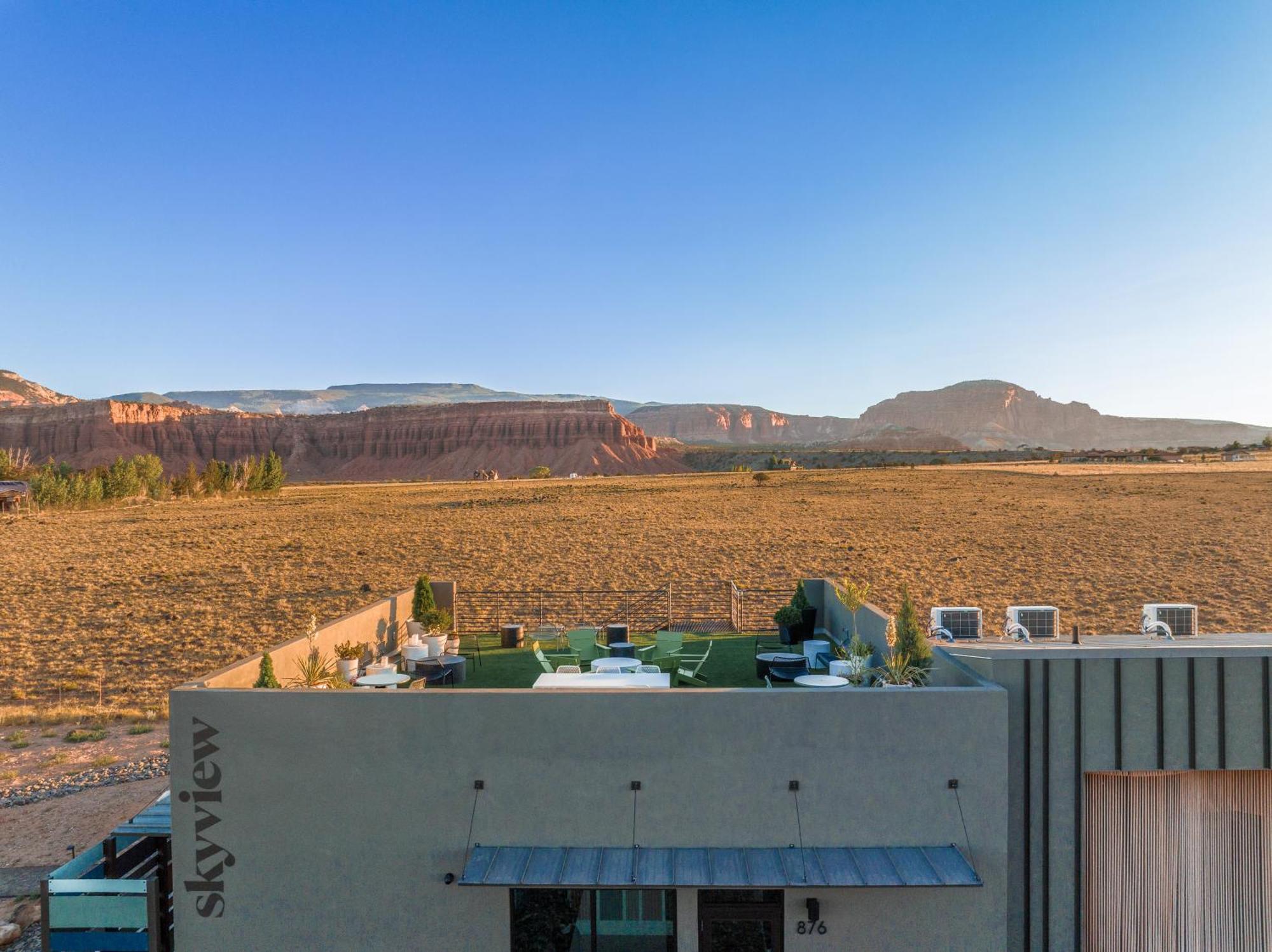 Skyview Hotel Torrey Exterior foto